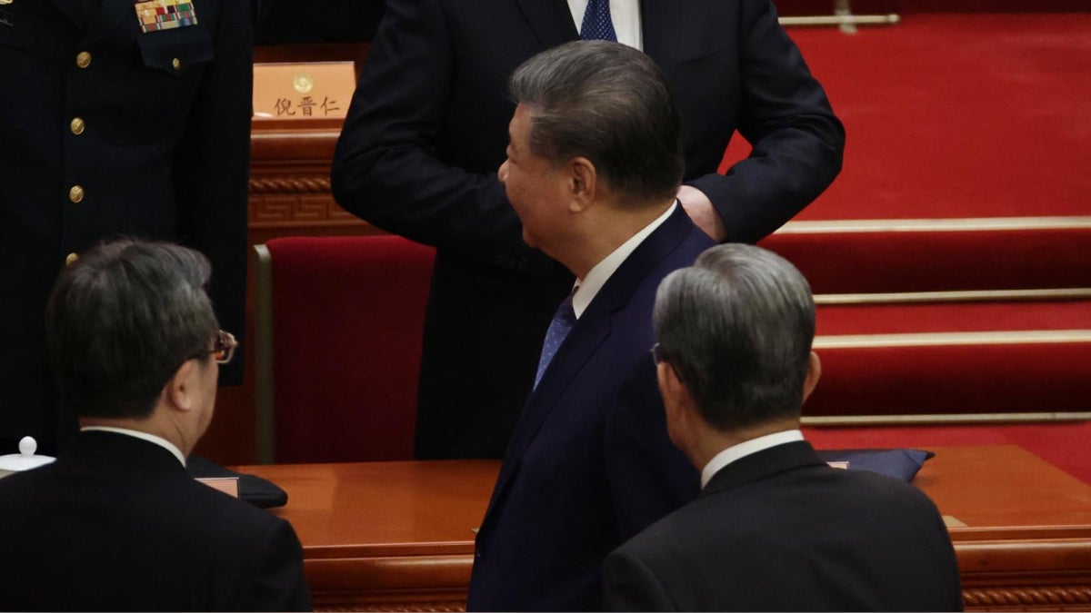 Xi Jinping se afianza hacia un cuarto mandato en China en medio de una masiva purga en el Partido Comunista