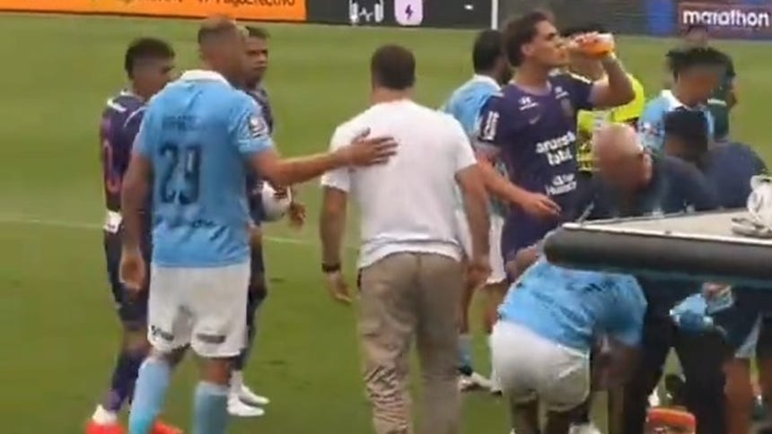 Hernán Barcos y Pablo Guede: video revela cómo inició su enfrentamiento durante el Sporting Cristal vs. Alianza Lima